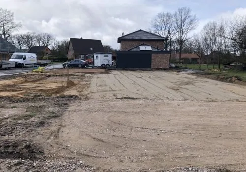 Fertiges Planum mit Schotterfläche